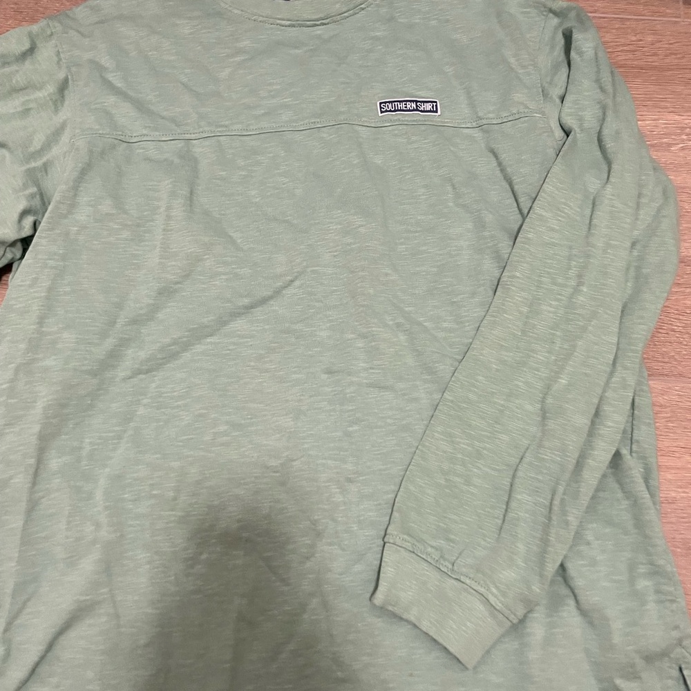 Green long sleeve pullover